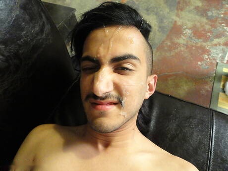 American twink Alec Grey and twink Charles Bronsin have a good anal sex