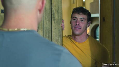 Famous americans, bodybuilder Kyle Fletcher and strongman Brock Kniles make a love in kitchen