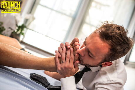 Ukrainian husky guy Andrey Vic and american superstud Drake Rogers in hot anal sex