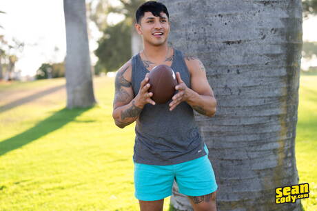 American strongman Brysen and stud Ian Roman shows a beautiful body outdoor