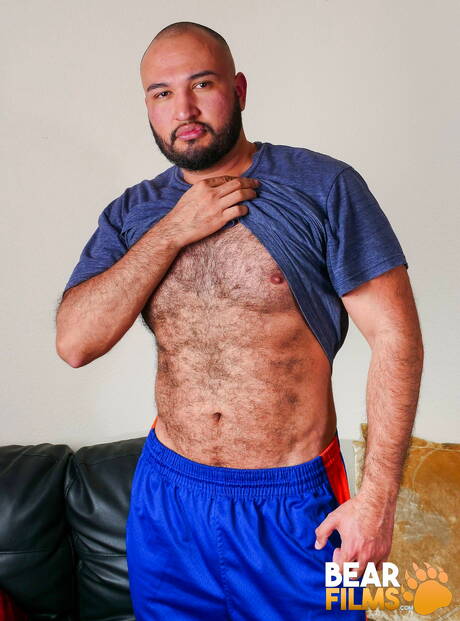 Latino strong bull Angel Ferrari shows a perfect body