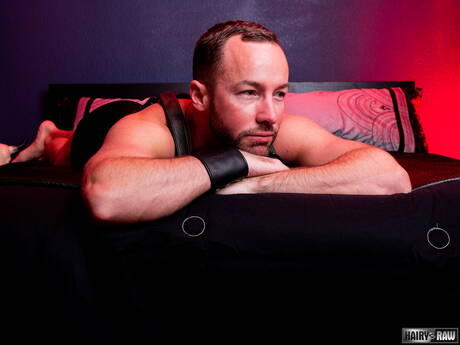 American tough guy Alex Hawk posing naked and showing tight ass