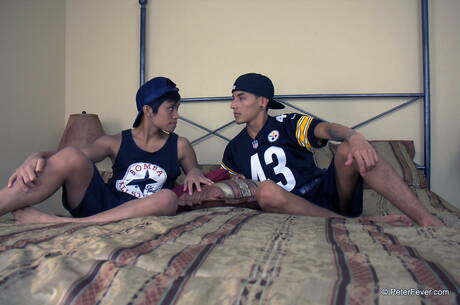 Pretty boy Robin and pretty boy Tex sucking and fucking each other