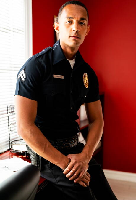 American pornstars stud Cliff Jensen and superstud Aj Sloan in interracial dick sucking scene