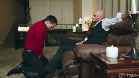 Sexy americans, otter Andrew Miller and muscular Cliff Jensen in bondage porn scene