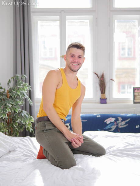 Russian young dude Dmitry Osten posing nude and showing tight ass