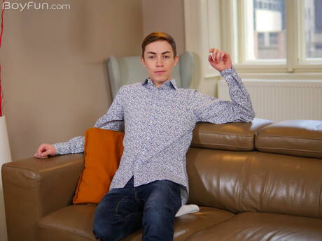 Young boy Nick Danner get naked and showing tight butt