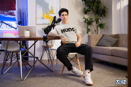 Shameless guys Joey Mills, Cristiano and Angel Elias love each other